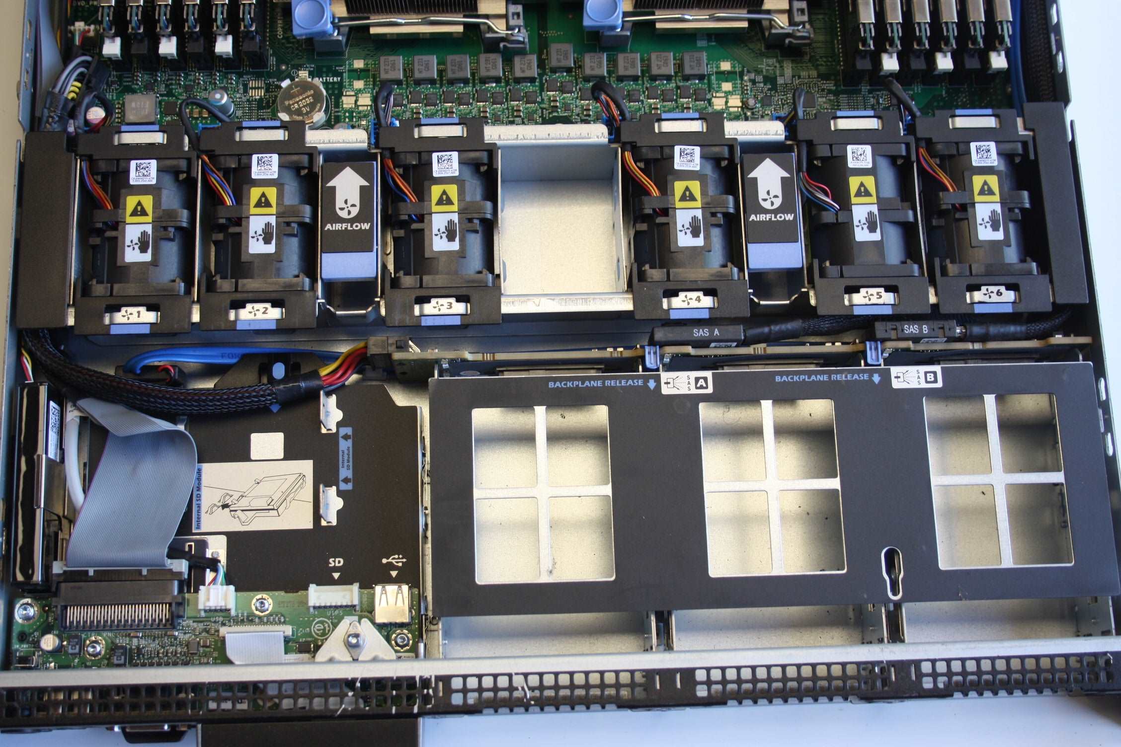 Dell PowerEdge R610 12GB/32GB/96GB RAM No HDDs Freedom Finds Bazaar