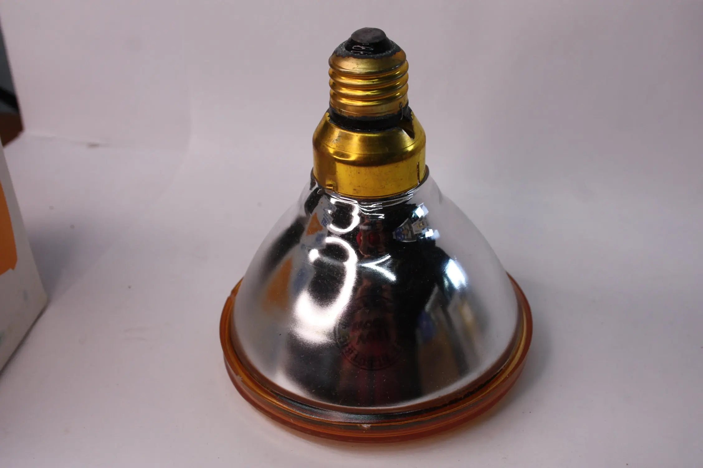 Lot of 4 FEIT ELECTRIC 1OOPAR/A 120V 100WATT AMBER Freedom Finds Bazaar