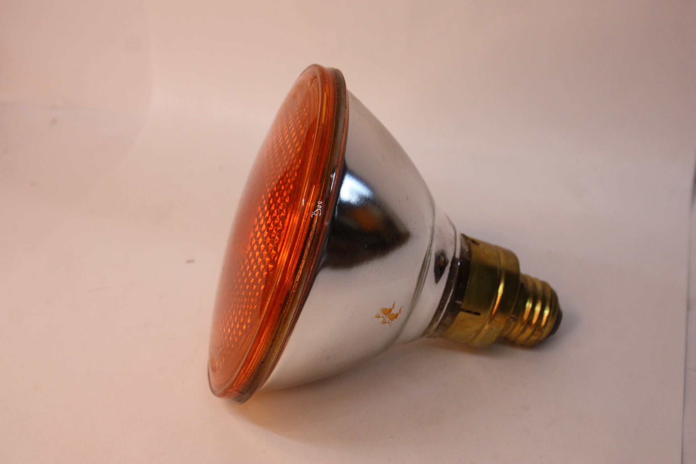 1 Pair PHILIPS Westinghouse Bulbs Outdoor Flood 100 Watt 100PAR/AMBER Freedom Finds Bazaar