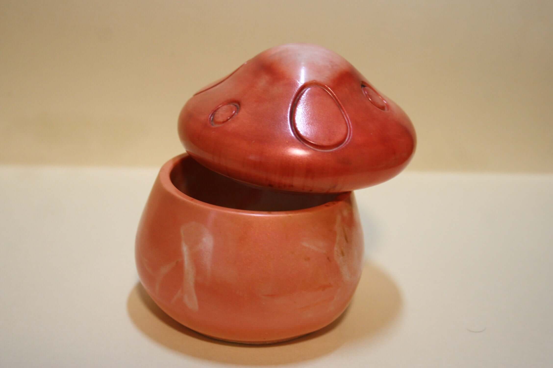 Resin Mushroom Figurine Trinket Box ,Mixed Color Unique